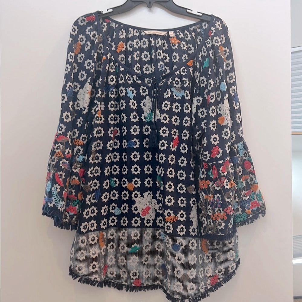 Gorgeous Soft Surroundings Boho Tassel Top 😍